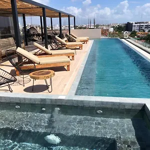 https://magnfico-estudio-con-rooftop-cerca-de-5ta-avenida.quintano-roohotels.com
